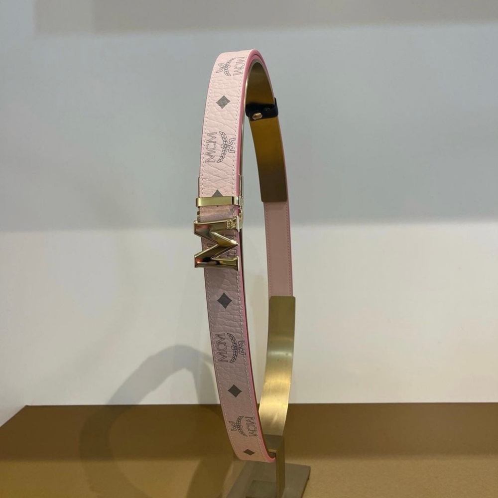 Last one! Authentic MCM women one size revisable belt